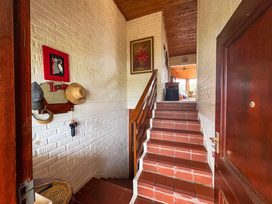 4 Bedroom Property for Sale in Stilbaai Wes Western Cape